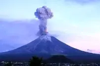 ببینید| فوران آتشفشان کانلاون در مرکز فیلیپین