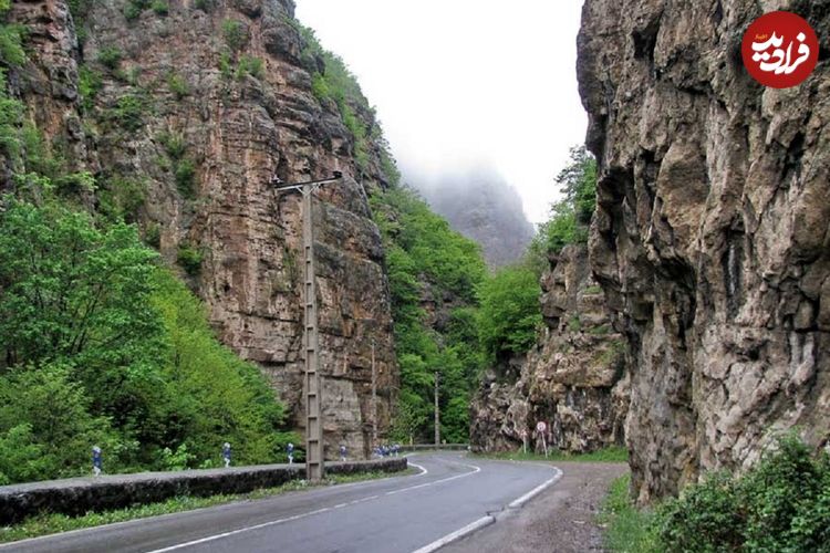 (عکس) سفر به تاریخ؛ «جاده چالوس را این کارگران ساختند»؛ سال 1310