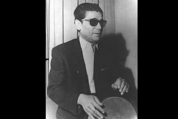 سفر به ایران قدیم؛ امضای پدر تنبک ایران به خاطر کتک خوردن یک خدمتکار تغییر کرد