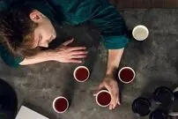 اگر این ۶ علائم را دارید پس به کافئین معتاد هستید!