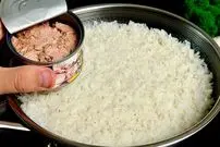 ببینید| طرز تهیه یک غذای ساده و جدید با برنج و تن ماهی
