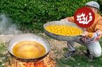 ببینید؛ غذای روستایی در آذربایجان؛ پخت یک غذای سنتی با گوجه و تخم مرغ