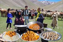 ببینید؛ غذای عشایری در افغانستان؛ پخت کوفته در کنار رودخانه
