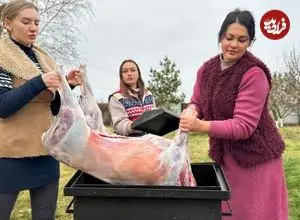 ببینید| غذای روستایی در اوکراین؛ پخت بره کامل با سبزیجات در روغن