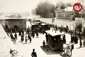 عکس| سفر به ایران قدیم؛ حیاط خانۀ یک «عتیقه‌فروش یهودی» در دوران قاجار
