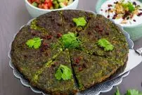 کوکو سبزی را با این روش متفاوت درست کنید