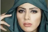 تصاویر؛ استایل مونا فرجاد در پشت صحنه نمایش بازی های شبانه