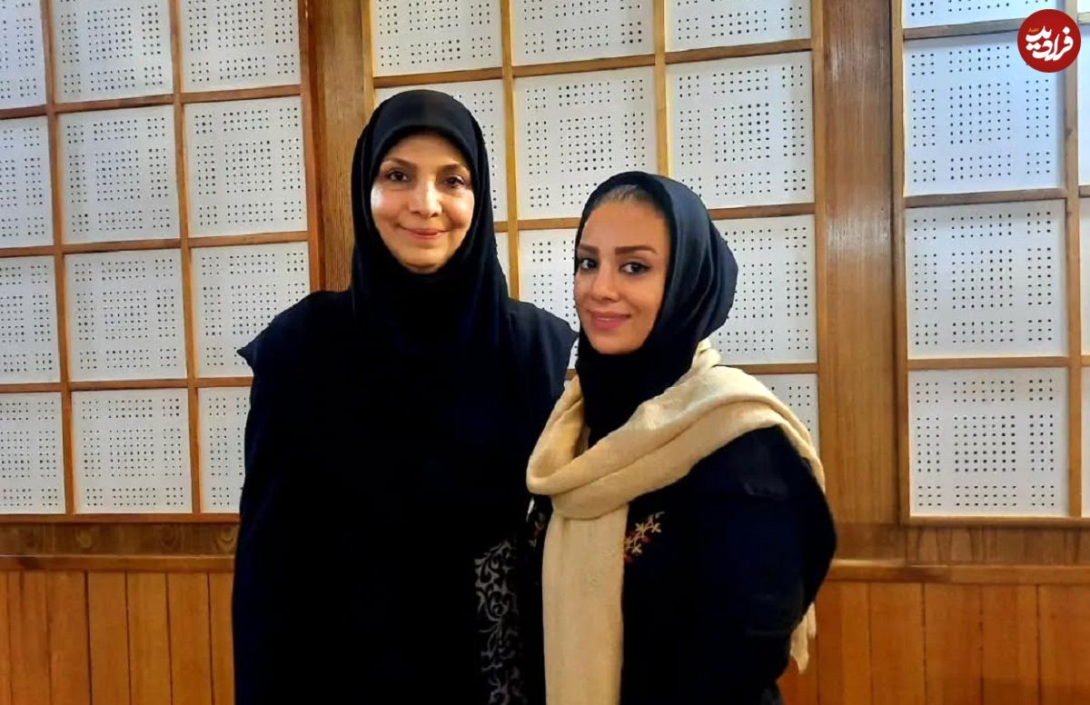 عکس| سفر در زمان؛ «شیده معاونی» مجری تلویزیون در کنار دخترش؛ دهه 90