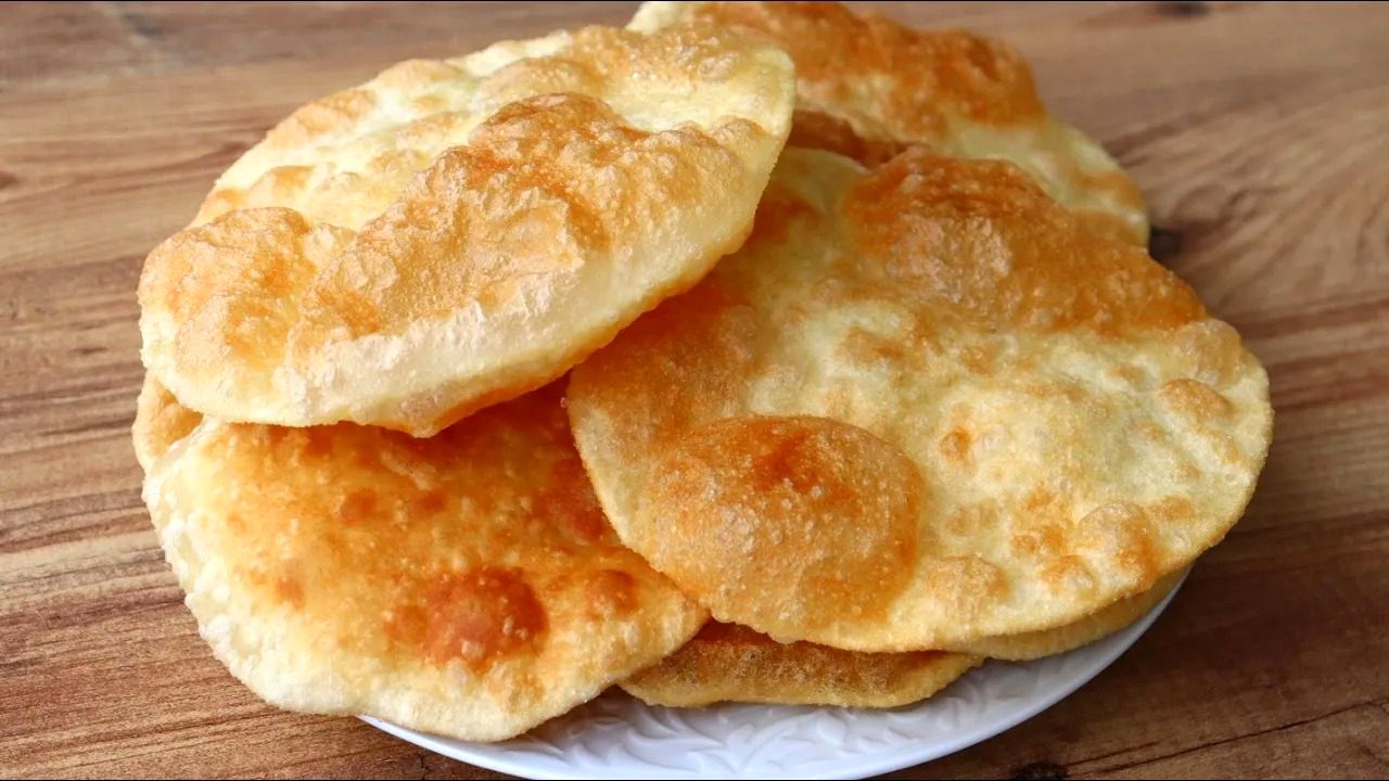 (ویدئو) پخت ساده نان در خانه با کمک ماهیتابه در 5 دقیقه