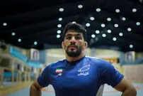( عکس) حسن یزدانی قهرمان حادثه شاهچراغ را سورپرایز کرد