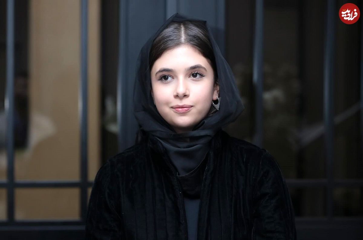 عکس؛ سفر در زمان؛ «نفس بازغی در کودکی و در آغوش ایرج طهماسب»؛ اواسط دهه 90
