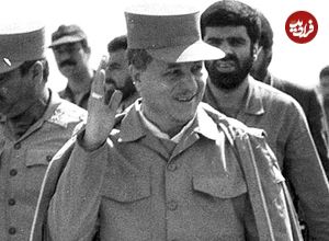 عکس؛ سفر در تاریخ؛ «هاشمی رفسنجانی در کنار پیکر شهید عباس دوران»؛ سال 81