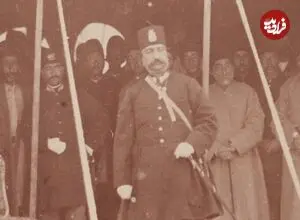 عکس| سفر زمان؛ تصویری از «ناصرالدین شاه» در حال سان دیدن از نیروهای نظامی در میدان مشق