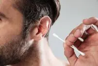 راهکار ساده برای مراقبت از گوش؛ چگونه گوش‌ها را تمیز نگه داریم؟