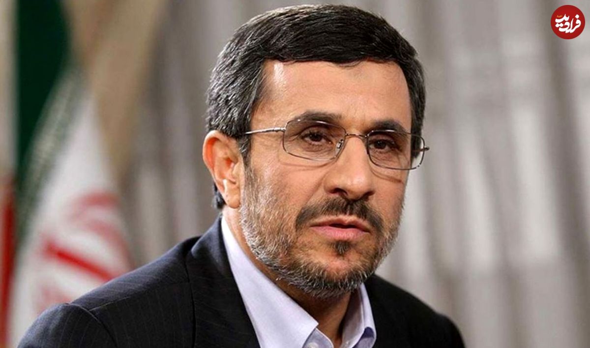 عکس یادگاری احمدی نژاد و بادیگاردهایش در ترکیه