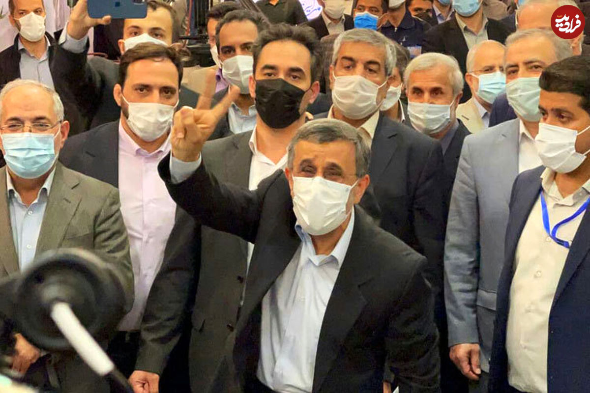 دختر سفیدپوش همراه احمدی‌نژاد که بود؟