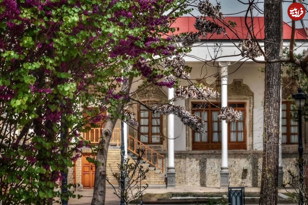 دایی جان ناپلئون در این عمارت ساخته شد