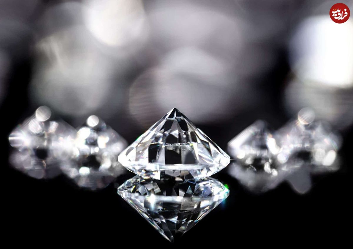 (ویدئو) لحظه سرقت الماس ۵۰۰ هزار دلاری وسط خیابان!