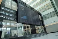 بی‌توجهی بورس به افت دلار؛ بازار سهام به کدام سو می‌رود؟
