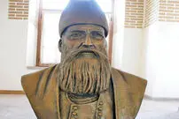 میرزا بزرگ از زبان هنری ویلاک