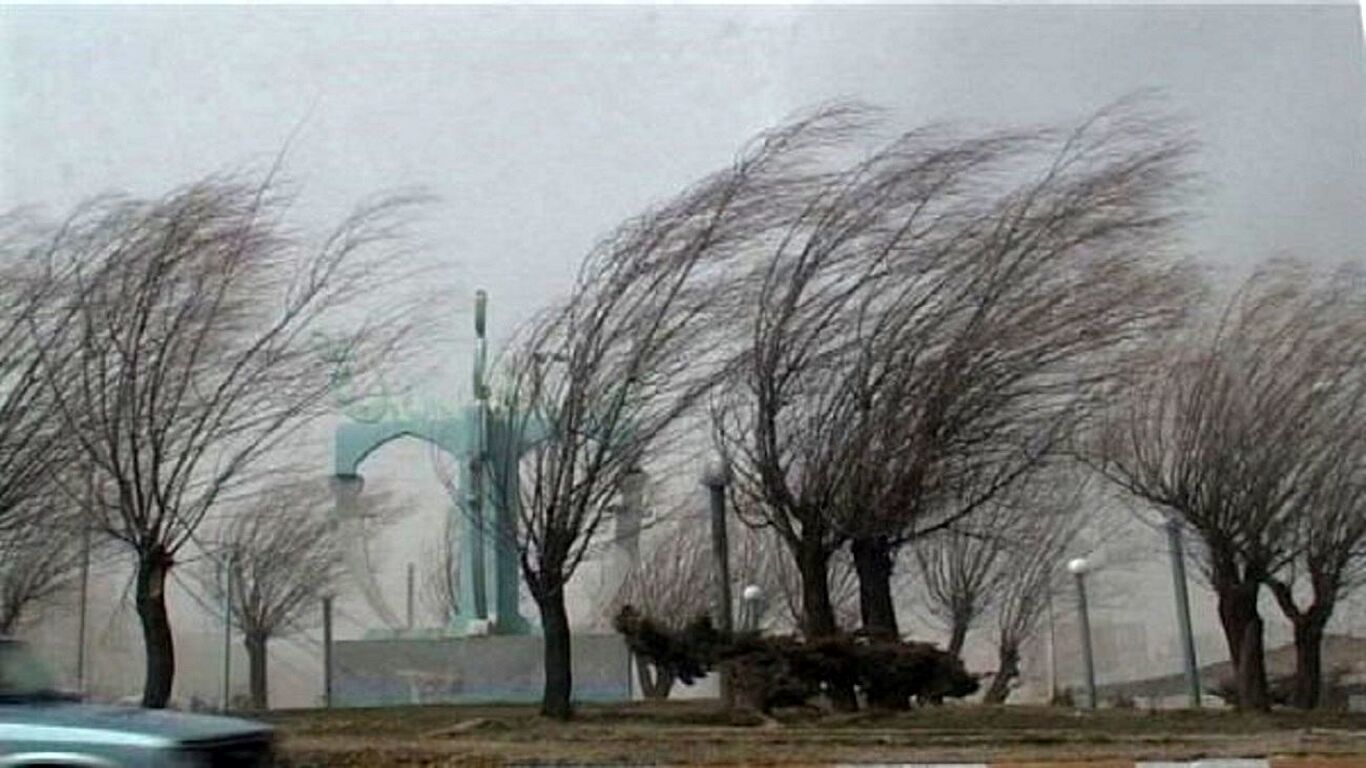 احتمال وزش باد شدید و گرد و خاک در تهران