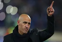برخورد دوگانه با وضعیت سرمربی آبی‌پوشان