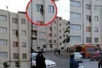 (ویدئو) لحظه نجات یک زن قبل از خودکشی در مشهد