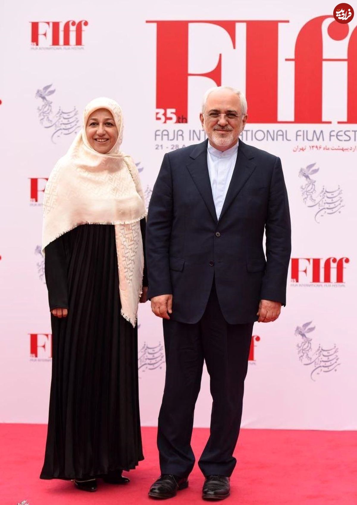 عکس/ ظریف و همسرش در اختتامیه یک جشنواره