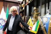 «شفر»، مرد رویاها نیست!