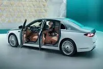 عکس| ۶ روش برای باز کردن درهای عقب میباخ! 