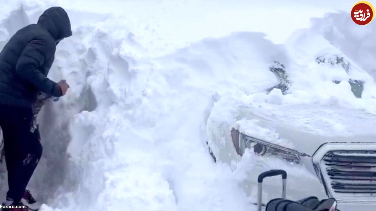 (ویدئو) دفن شدن ماشین‌ها زیر خروار‌ها برف