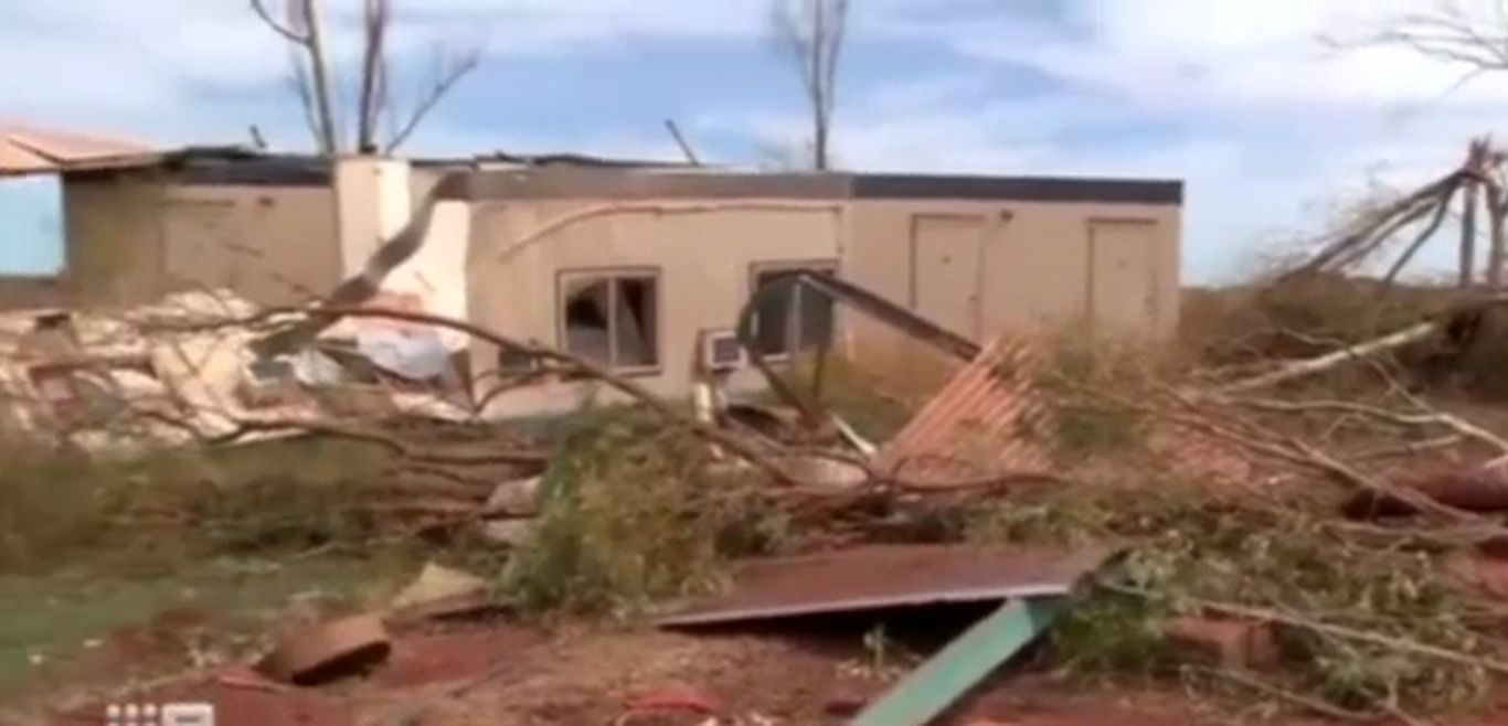 (ویدئو) بلایی که طوفان هولناک استوایی در غرب استرلیا بر سر خانه‌ها آورد!