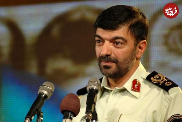 عکس؛ سفر در زمان؛ «احمدرضا رادان در مراسم ختم همسر دومین فرمانده نیروی انتظامی»؛ سال 1402