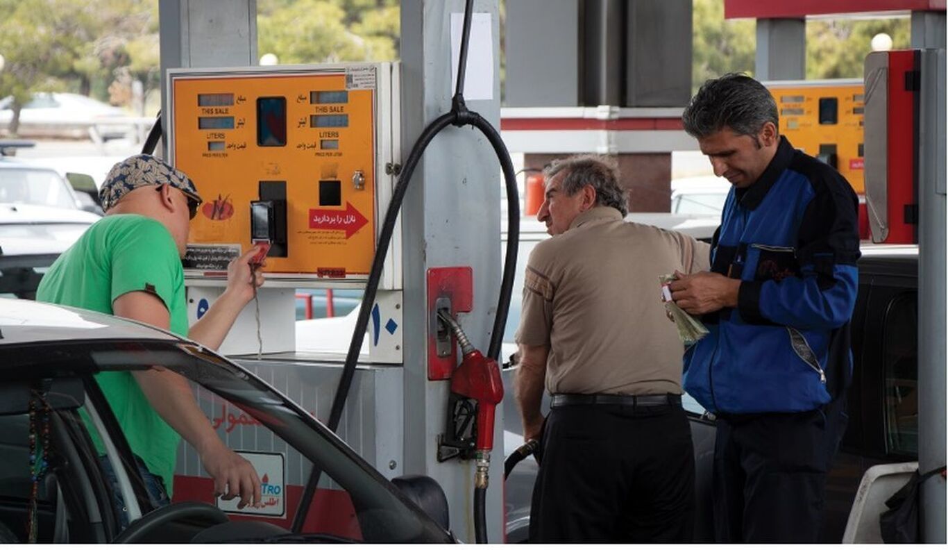 (ویدئو) سوخت‌گیری بنزین سهمیه بندی شد!