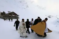 (تصاویر) کلیسای یخی در ارتفاع 2هزارمتری