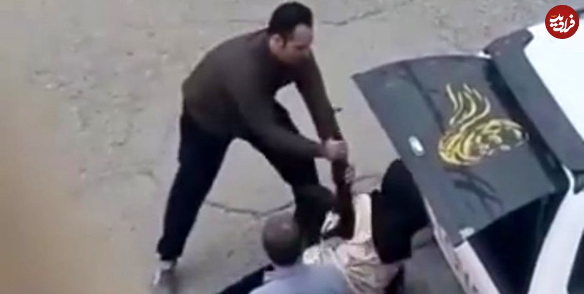 کتک‌زدن زن دزفولی با اسلحه در خیابان