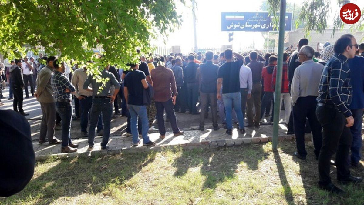 از اعتراض‌ اهالی ده ونک تا خطر تعلیق فوتبال ایران