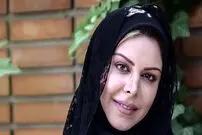 (ویدئو) آب بازیِ فلور نظری وسط رودخانه
