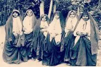 (عکس) کوهنوردی عجیب زنان قاجار با قلیان!
