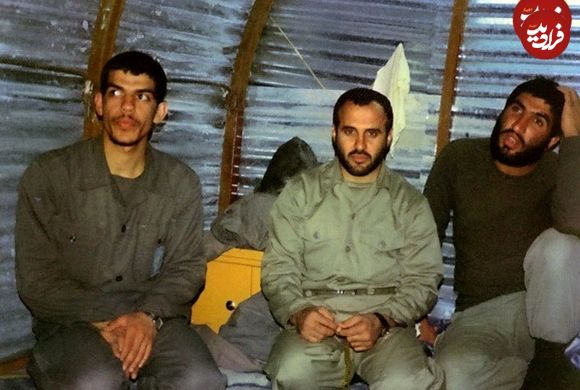 عکس؛ سفر در زمان؛ «سرلشکر رشید در کنار احمد کاظمی» در مقر فرماندهی در جبهه؛ دهه 60