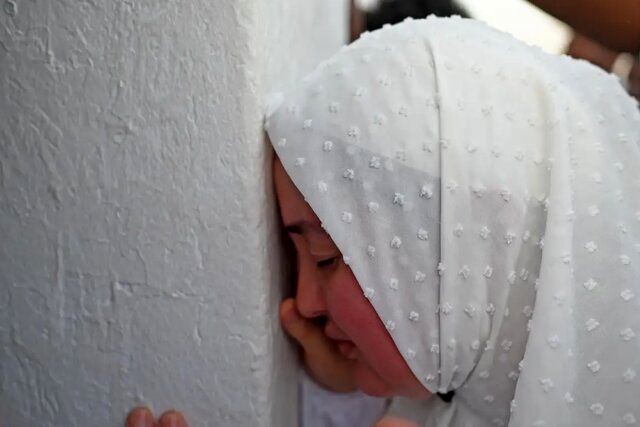 (تصاویر) دعای عرفه در گرمای سوزان عربستان