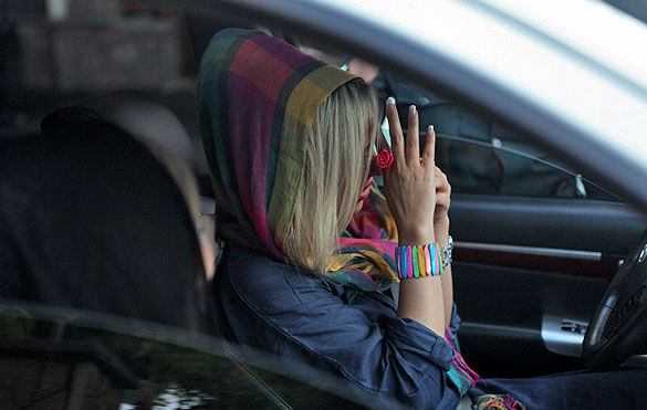 خودروی زنان بدحجاب توقیف می‌شود