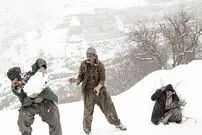 (ویدئو) برف یک متری در مریوان؛ خانه‌ها در برف فرو رفتند!