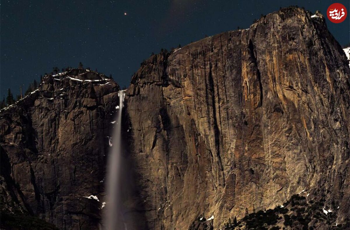 تصویر روز ناسا: دنباله‌دار ZTF بر فراز آبشار یوسیمیتی