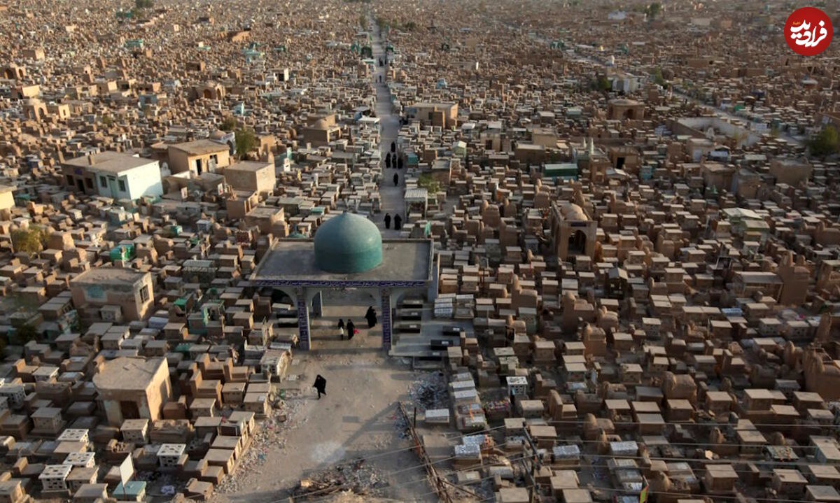(ویدیو) وادی السلام؛ نگاهی به بزرگترین قبرستان جهان که ۶ میلیون نفر در آن دفن شده‌اند