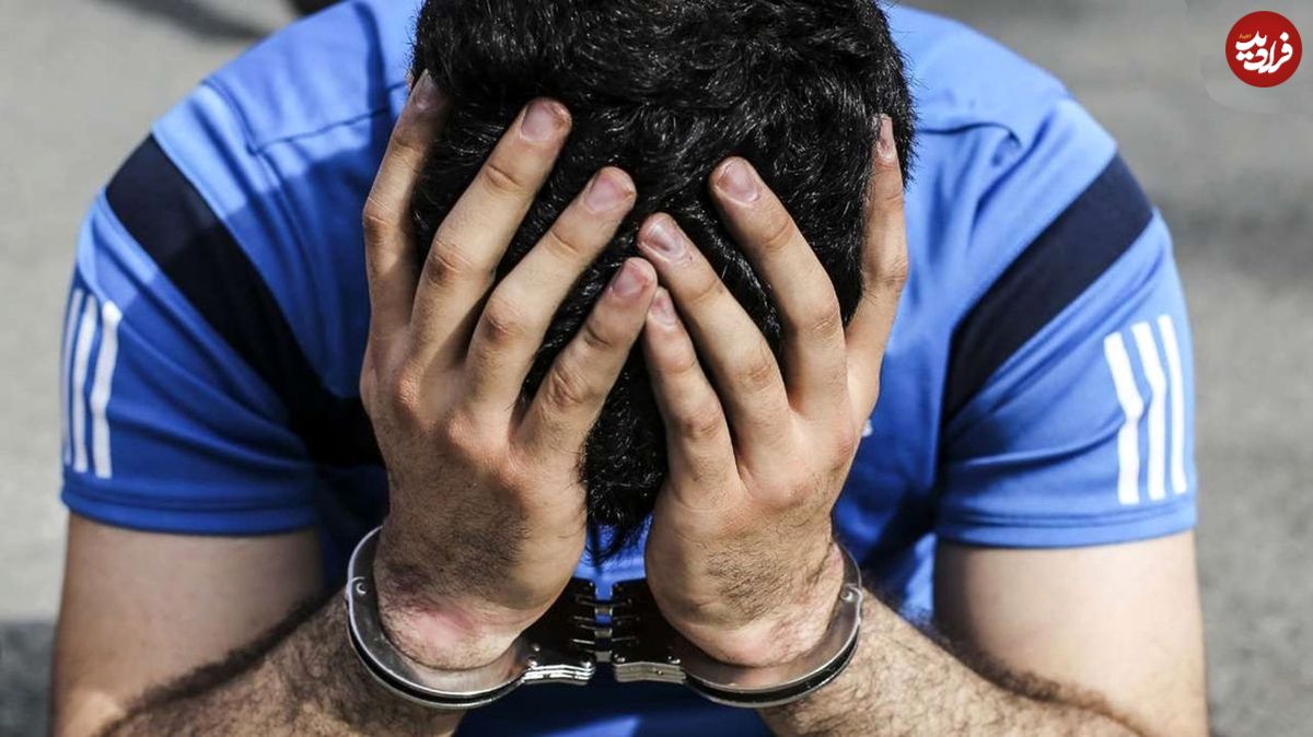 پدرکشی با ضربات چاقو