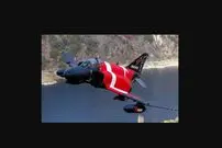 (عکس) جنگنده F-4 "فانتوم" با پرچم بزرگ ترکیه
