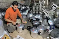 (ویدئو) مراحل دیدنی ساخت زودپز با استفاده از مواد بازیافتی