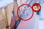 ببینید| نجات مسافر از مرگ در مترو
