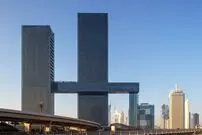 (ویدئو) شاهکار مهندسین ژاپنی در دبی؛ یک آسمان‌خراش متمایز